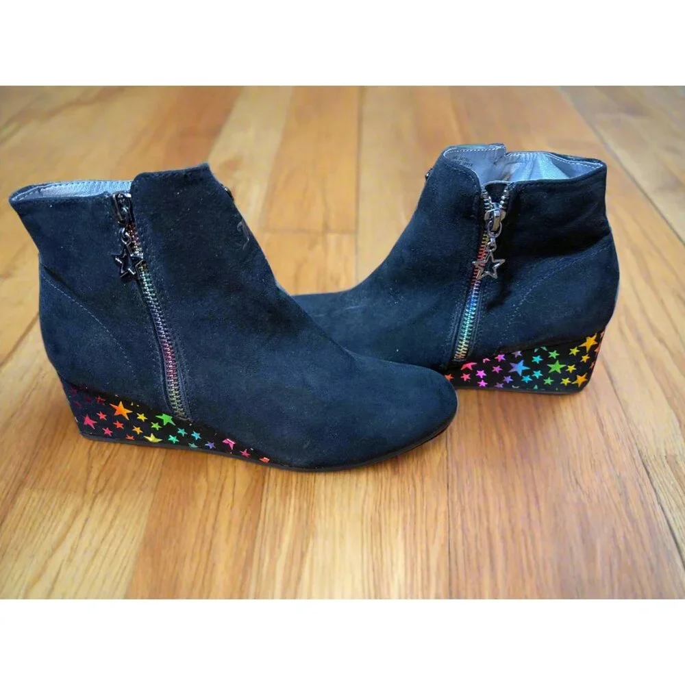 Juicy Couture‎ Youth Wedge Booties